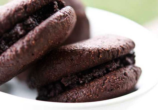 healthy-chocolate-oreo-cookies-recipe