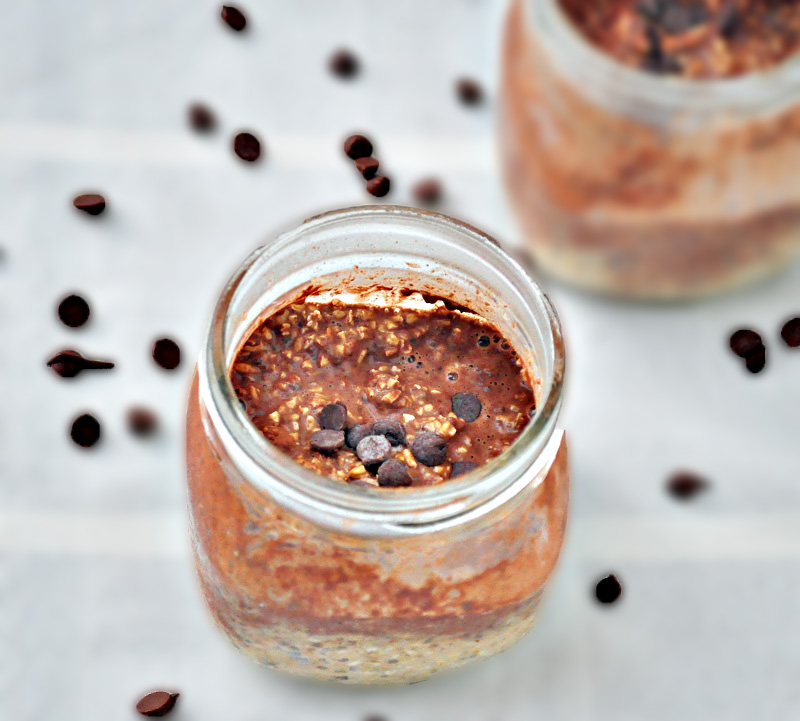 10 Overnight Chocolate Oatmeal Recipes You Can't Wait To Wake Up To!