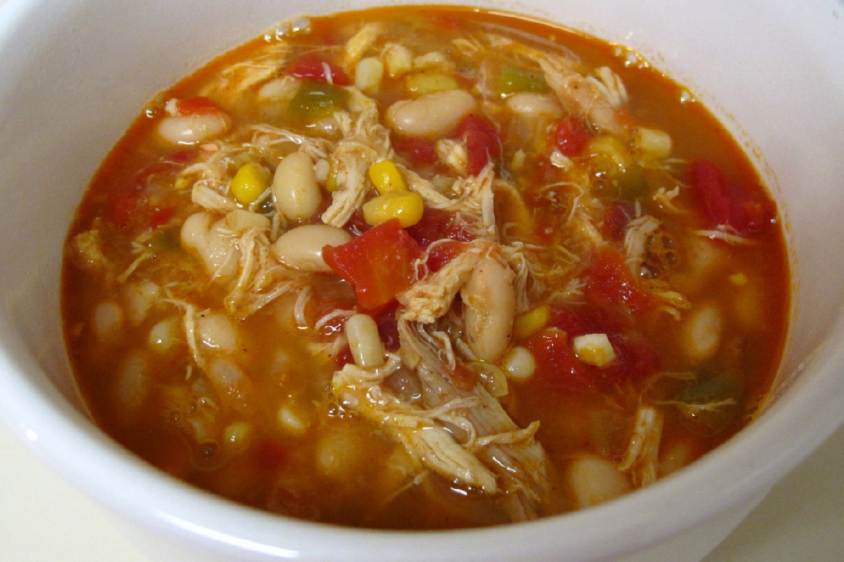 11. Crock Pot Chicken Chili (4 Points)