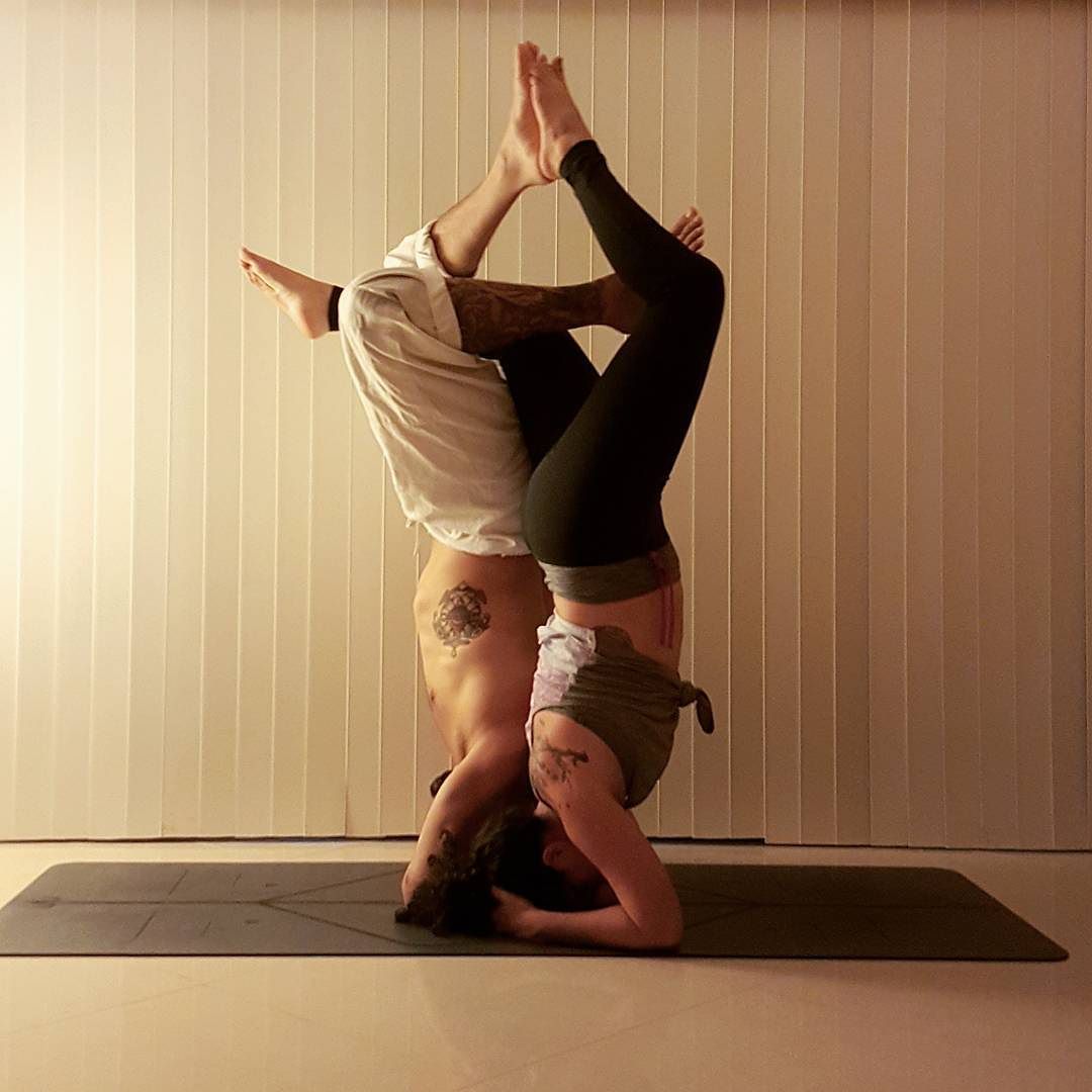61 Amazing Couples Yoga Poses That Will Motivate You Today! - TrimmedandToned