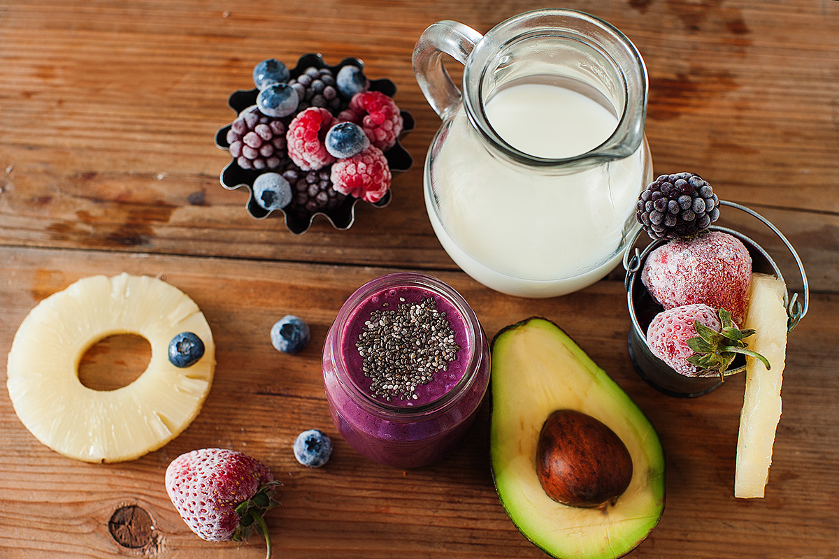 breakfast-mixed-berry-smoothie