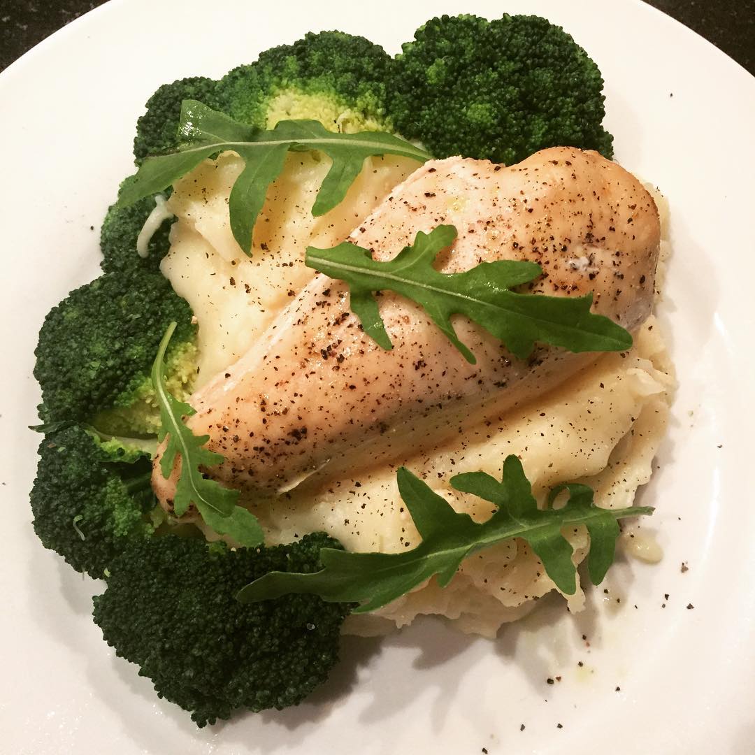 chicken-mash-broccoli