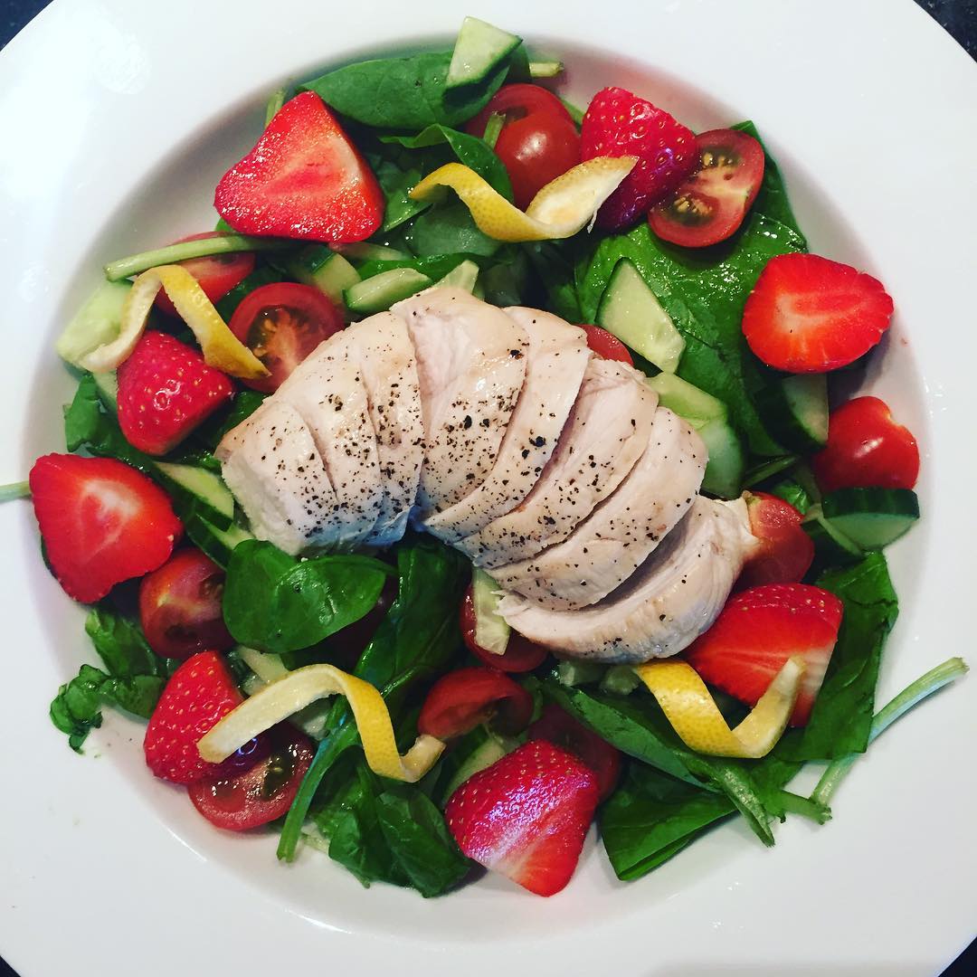 chicken-strawberry-salad