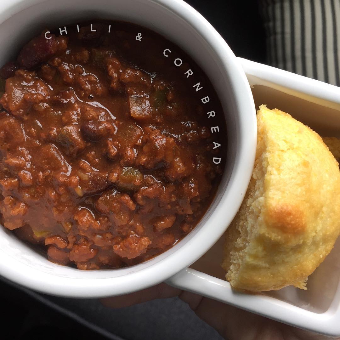 chili-cornbread